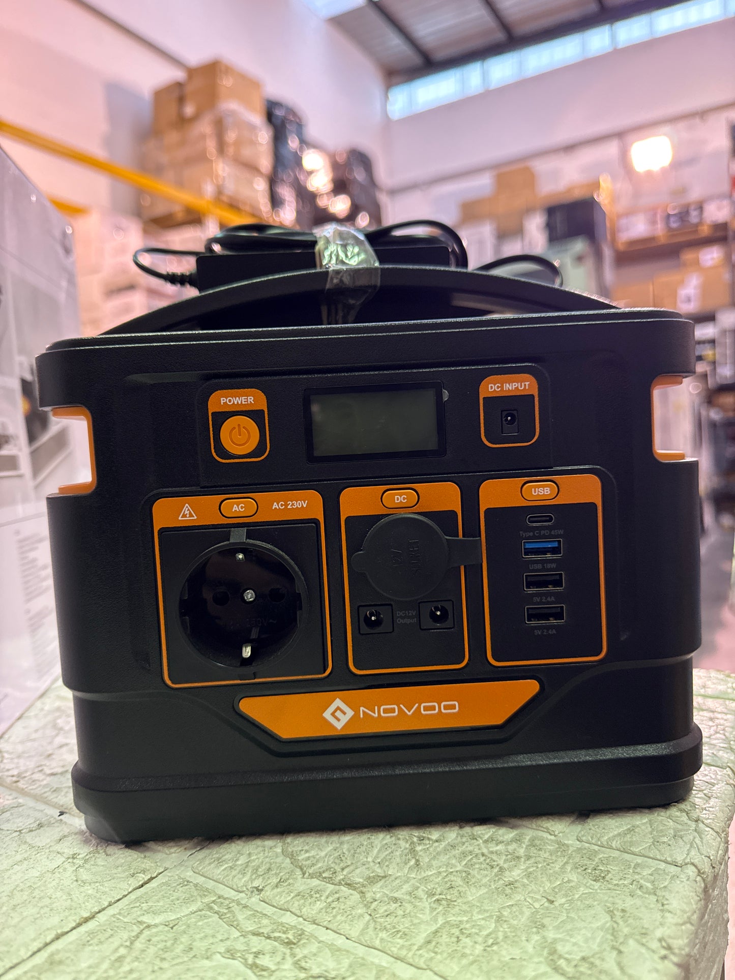 Estación de Energía Batería De 230v 50Hz 296Wh 80000mAh Novoo